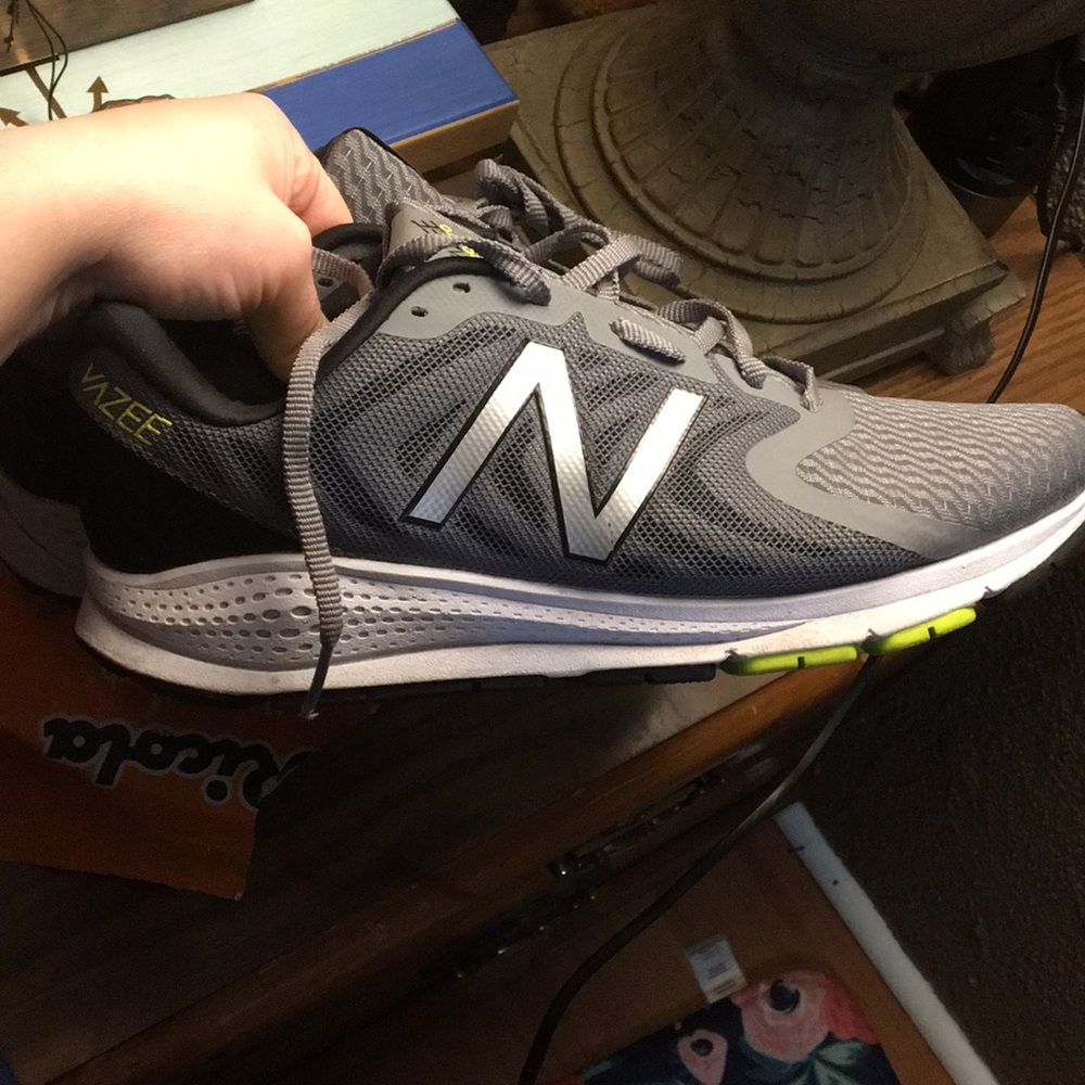 New balance shoes